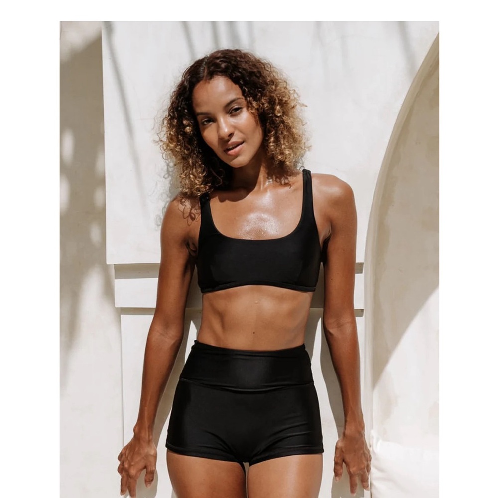 Kavala swim onyx vanua top NWT